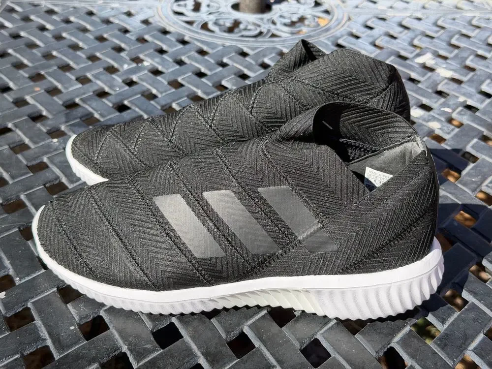 adidas Mens Size 8.5 Nemeziz Tango 18.1 Black White AC7076 Turf Soccer Sneakers